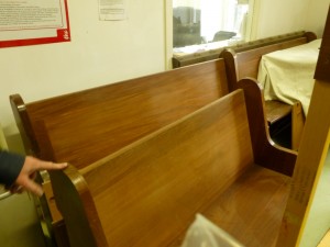 pews